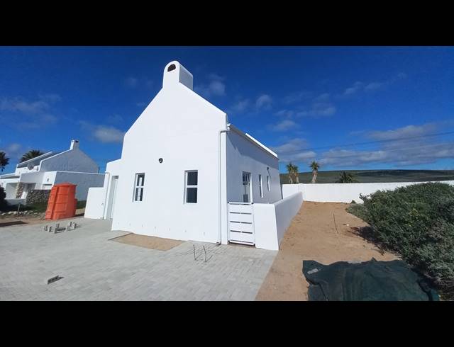 2 BEDROOM HOUSE FOR SALE IN LAMPIESBAAI